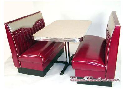 Find real metal banding with a chrome column base with our Diner tables and chairs