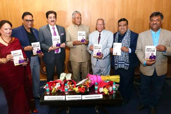 Book ‘Journey to Perfection’ by Prem Singh Dhingra Unveiled at the 13th GFJN & AVGC Noida 2025