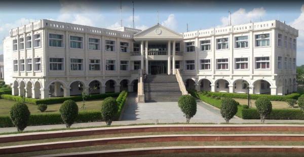 Noida International University Best University in Greater Noida Call 9800180290