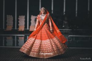 Click flawless wedding shots with affordable wedding photographers in Pune