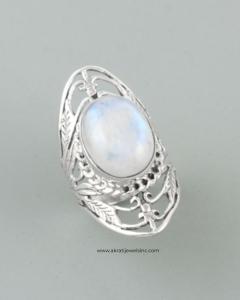 Why Akrati Is Among the Best Jewelry Vendors Today